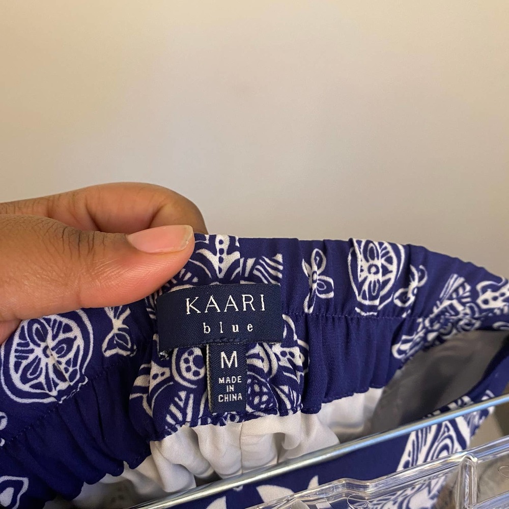 *2/$15* Kaari Blue Patterned Shorts Medium - Picture 4 of 4